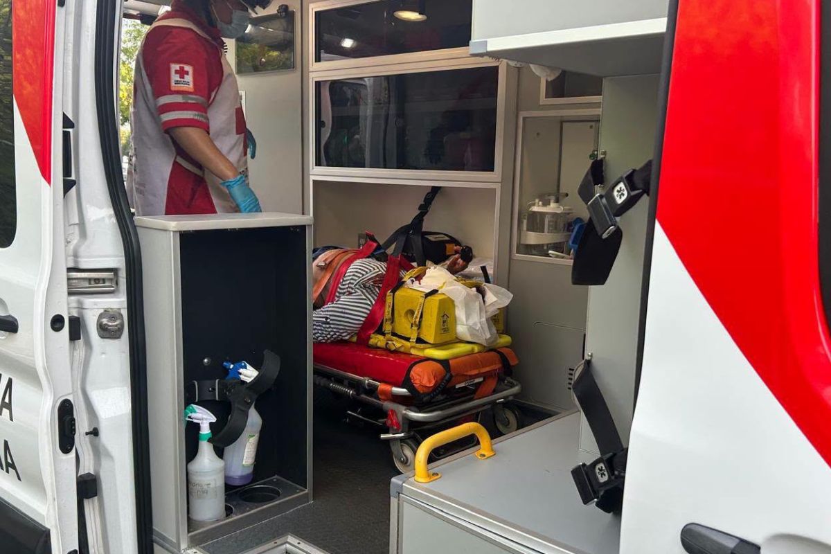Accidente entre motocicleta y camioneta en Cancún alerta sobre seguridad vial