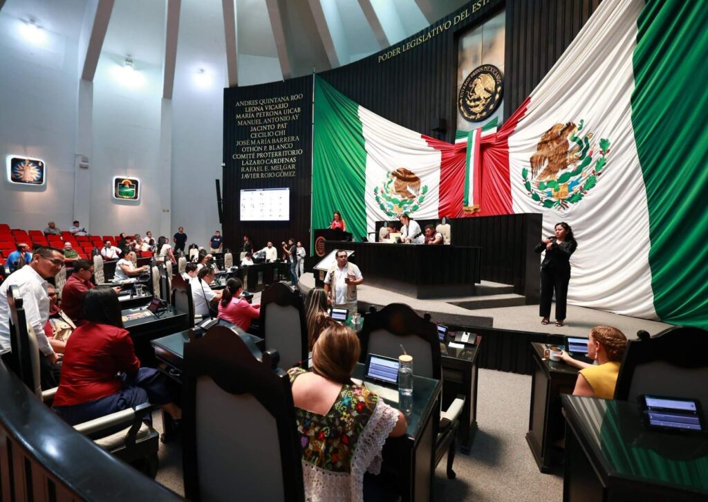 Las comisiones analizan las propuestas antes de presentar un dictamen al pleno.