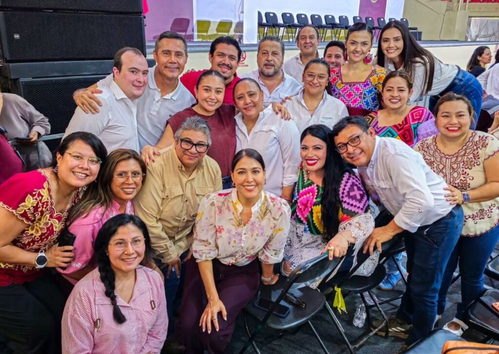 La entrega de certificados fortalece la certeza patrimonial de familias.
