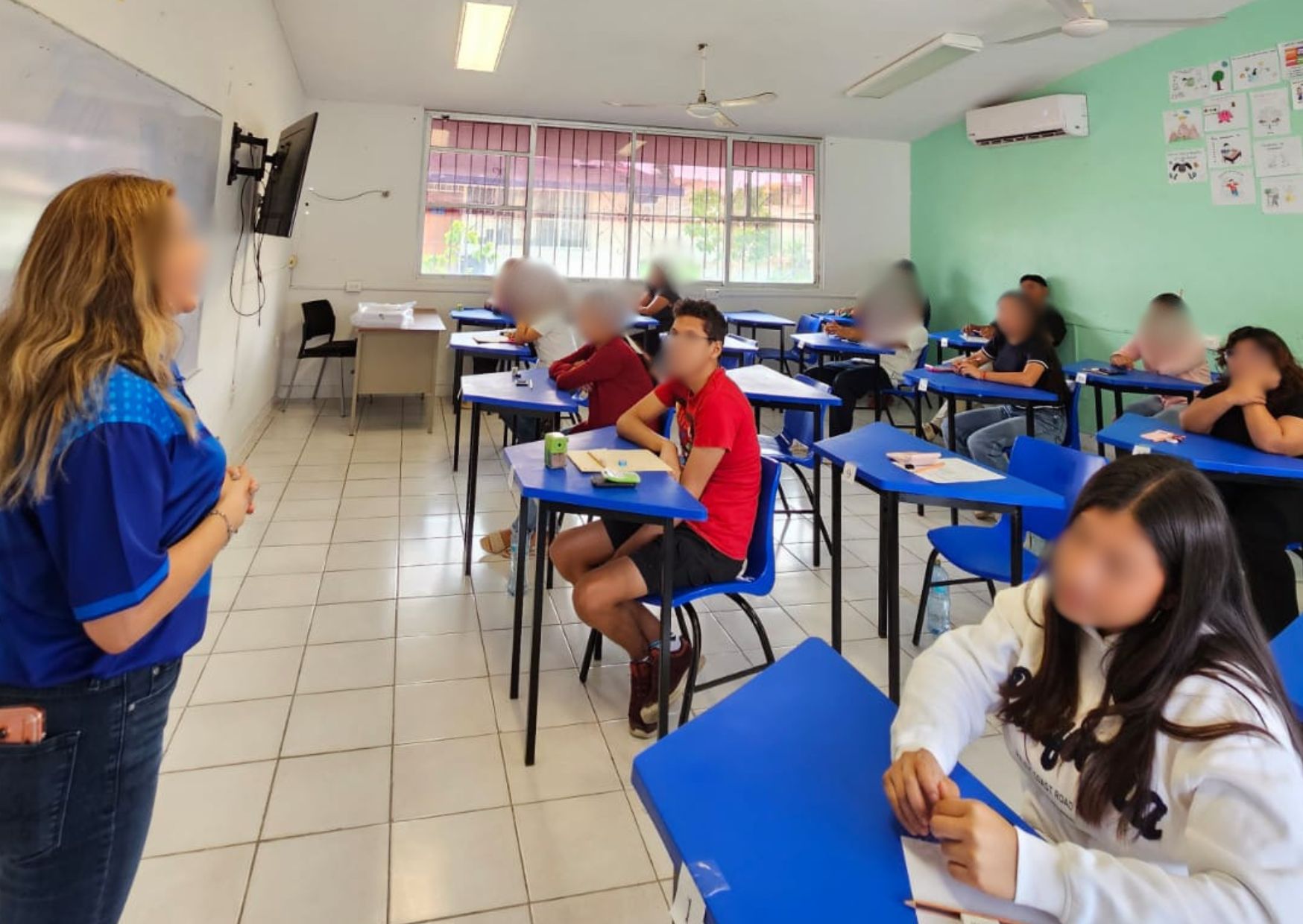 Graduaciones en Quintana Roo muestran el costo familiar y el abandono escolar