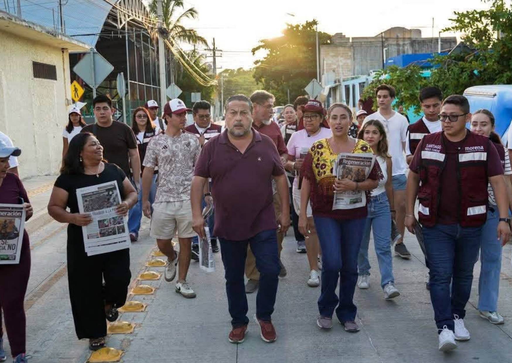 Jorge Sanén mantiene recorridos casa por casa en diferentes colonias de Cancún.