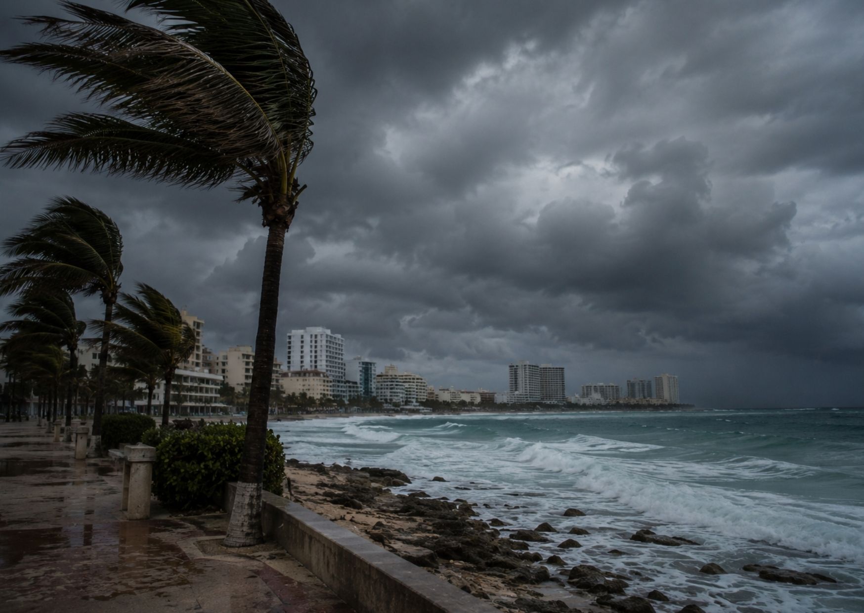 Septiembre inicia la temporada de frentes fríos, aunque Cancún mantiene temperaturas altas.